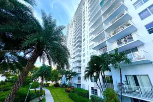 2801 NE 183rd St, Aventura, FL 33160 - Photo 29