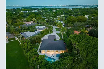 4800 Bay Point Rd, Miami, FL 33137 - Photo 3