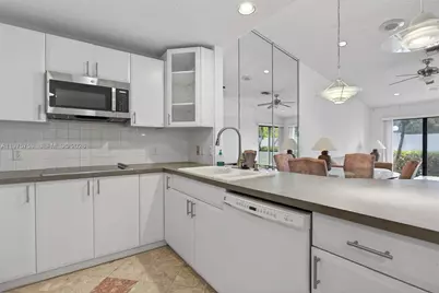 6708 N Pine Island Rd, Tamarac, FL 33321 - Photo 13