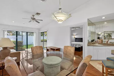 6708 N Pine Island Rd, Tamarac, FL 33321 - Photo 7