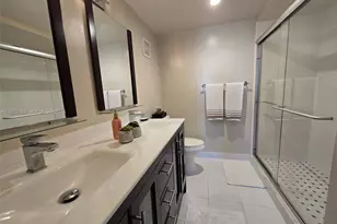140 Lakeview Dr, Weston, FL 33326 - Photo 15