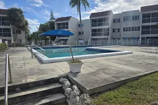 140 Lakeview Dr, Weston, FL 33326 - Photo 25