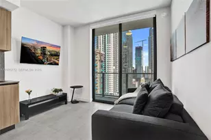 121 NE 5th St, Miami, FL 33132 - Photo 9