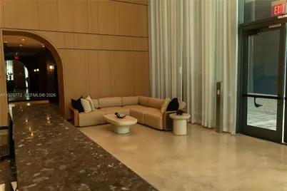 121 NE 5th St #2411, Miami, FL 33132 - Photo 31