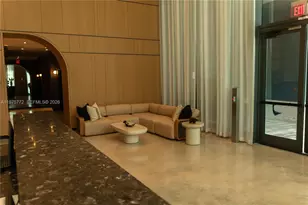 121 NE 5th St, Miami, FL 33132 - Photo 31