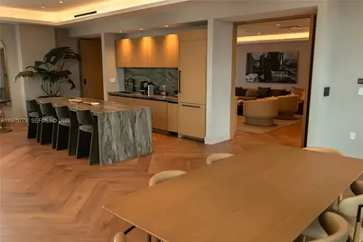 121 NE 5th St #2411, Miami, FL 33132 - Photo 45