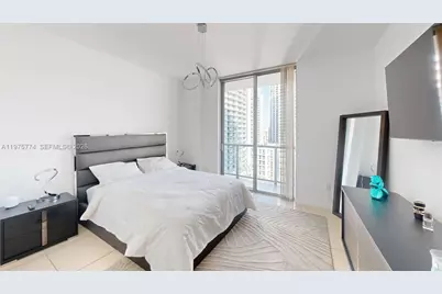 79 SW 12th St #2206-S, Miami, FL 33130 - Photo 5