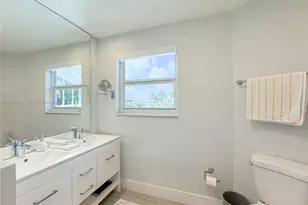 4925 Collins Ave, Miami Beach, FL 33140 - Photo 17