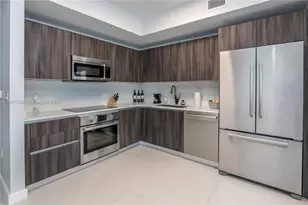 488 NE 18th St, Miami, FL 33132 - Photo 5