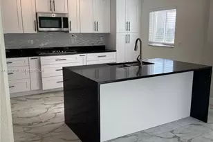 365 NW 4th Ct, Deerfield Beach, FL 33441 - Photo 3