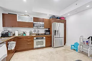 3330 NE 190th St, Aventura, FL 33180 - Photo 17