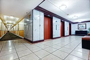 19201 Collins Ave, Sunny Isles Beach, FL 33160 - Photo 3