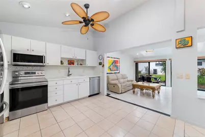 3010 NW 12th St #D, Delray Beach, FL 33445 - Photo 5
