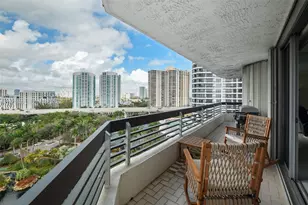 19101 NE 36th Ct, Aventura, FL 33180 - Photo 25