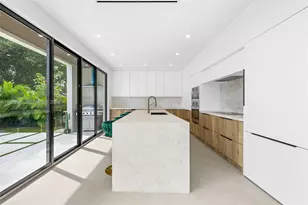 66 NW 50th St, Miami, FL 33127 - Photo 19