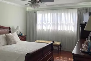 329 SE 3rd St, Hallandale Beach, FL 33009 - Photo 13