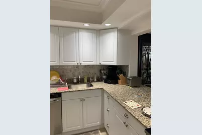 329 SE 3rd St #305S, Hallandale Beach, FL 33009 - Photo 11