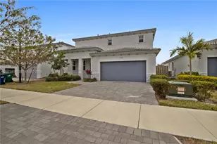 16122 SW 148th Ave, Miami, FL 33187 - Photo 1