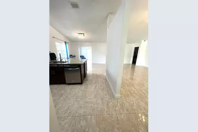 9604 NW 49th St, Sunrise, FL 33351 - Photo 9