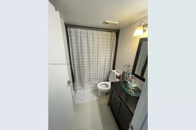 800 N Miami Ave #E-408, Miami, FL 33136 - Photo 5