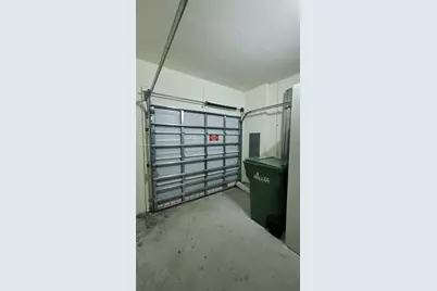 10219 W 32nd Ln, Hialeah, FL 33018 - Photo 17