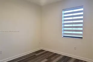 10219 W 32nd Ln, Hialeah, FL 33018 - Photo 11