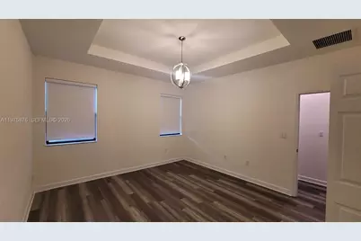 10219 W 32nd Ln, Hialeah, FL 33018 - Photo 5