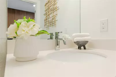 1950 W 49th St #110, Hialeah, FL 33012 - Photo 7