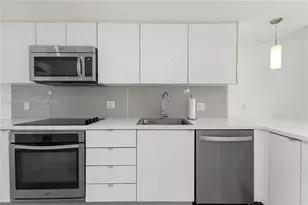 1000 West Ave, Miami Beach, FL 33139 - Photo 9