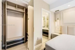 45 SW 9th St, Miami, FL 33130 - Photo 17