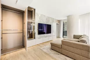 45 SW 9th St, Miami, FL 33130 - Photo 5