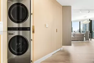 45 SW 9th St, Miami, FL 33130 - Photo 25