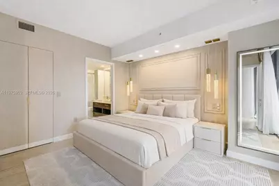 45 SW 9th St #2303, Miami, FL 33130 - Photo 15