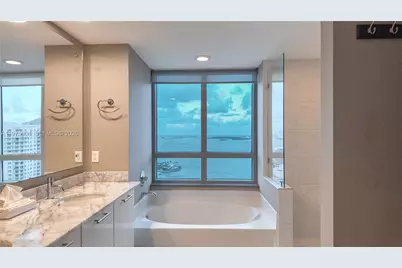 951 Brickell Ave #2910, Miami, FL 33131 - Photo 11