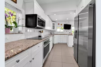 1005 Columbus Blvd, Coral Gables, FL 33134 - Photo 13