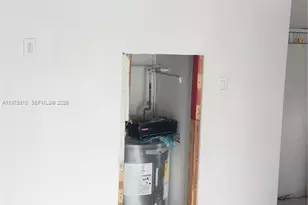 150 NW 17th Ct, Miami, FL 33125 - Photo 31