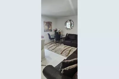 150 NW 17th Ct, Miami, FL 33125 - Photo 15