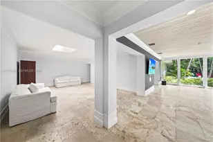 3821 Braganza Ave, Miami, FL 33133 - Photo 9