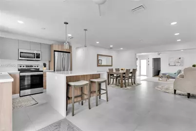 617 NW 30th Ct, Wilton Manors, FL 33311 - Photo 9