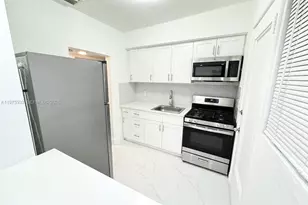 7435 Byron Ave, Miami Beach, FL 33141 - Photo 3