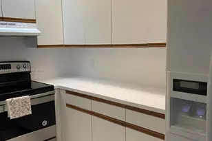 1110 SW 125th Ave, Pembroke Pines, FL 33027 - Photo 9