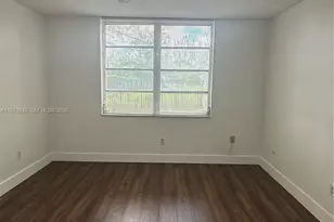 3490 Foxcroft Rd, Miramar, FL 33025 - Photo 21