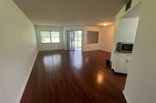 1300 SW 125th Ave, Pembroke Pines, FL 33027 - Photo 3