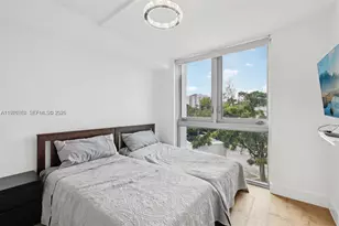 13800 Highland Dr, North Miami Beach, FL 33181 - Photo 9