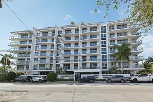 13800 Highland Dr, North Miami Beach, FL 33181 - Photo 23