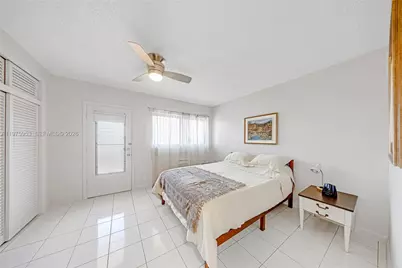 1015 SW 11th Ave #5K, Hallandale Beach, FL 33009 - Photo 7