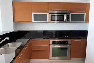 253 NE 2nd St, Miami, FL 33132 - Photo 5