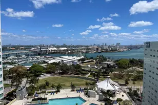 253 NE 2nd St, Miami, FL 33132 - Photo 17