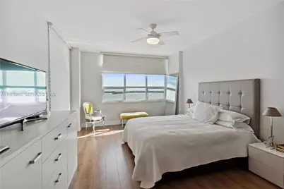 808 Brickell Key Dr #2502, Miami, FL 33131 - Photo 9