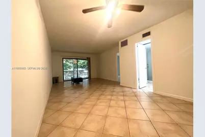 3115 Oakland Shores Dr #E208, Oakland Park, FL 33309 - Photo 5